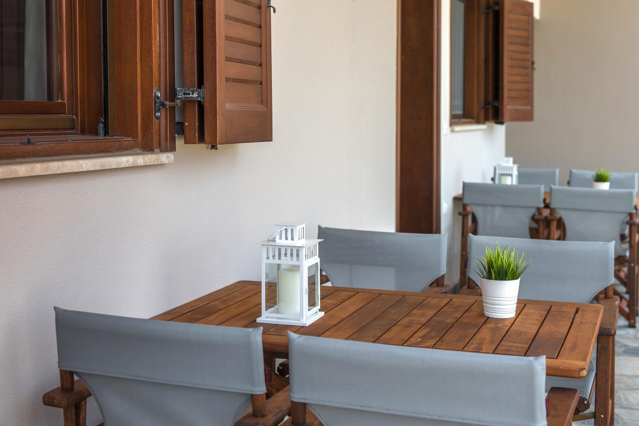 Pleiades Casual Living Apartamento Néa Ródha Exterior foto